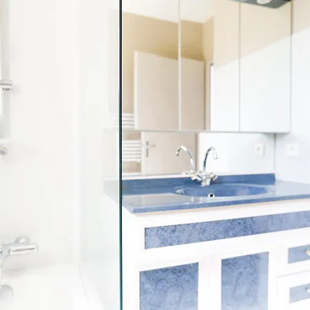 Maison Au Calme, Proche Ocean, 6 Personnes 度假居 *