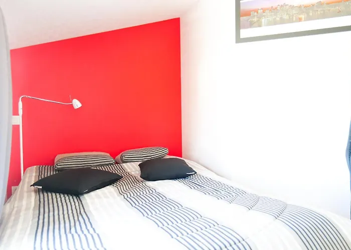 Maison Au Calme, Proche Ocean, 6 Personnes *